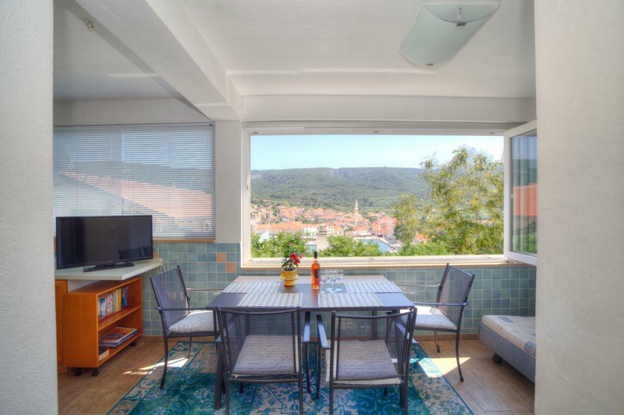 Apartments Villa Rojnica イェルサ エクステリア 写真