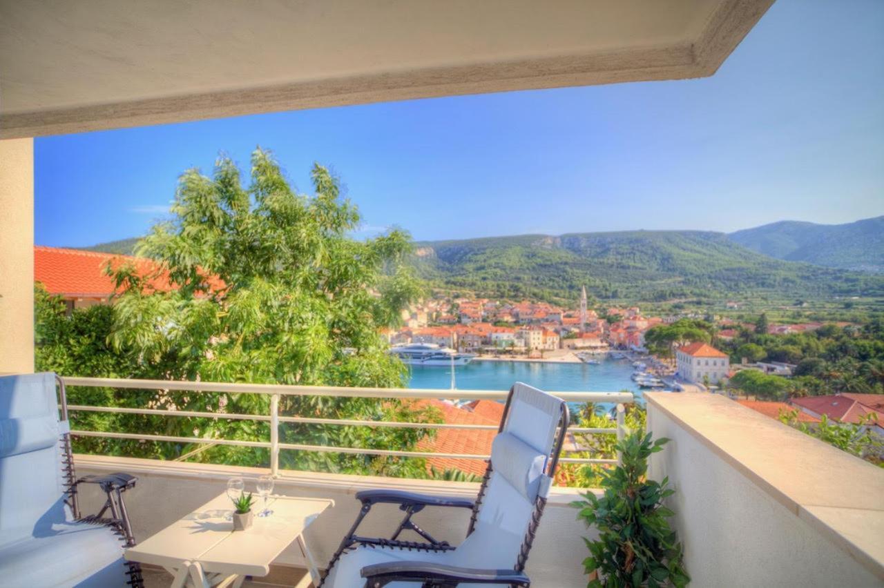 Apartments Villa Rojnica イェルサ エクステリア 写真