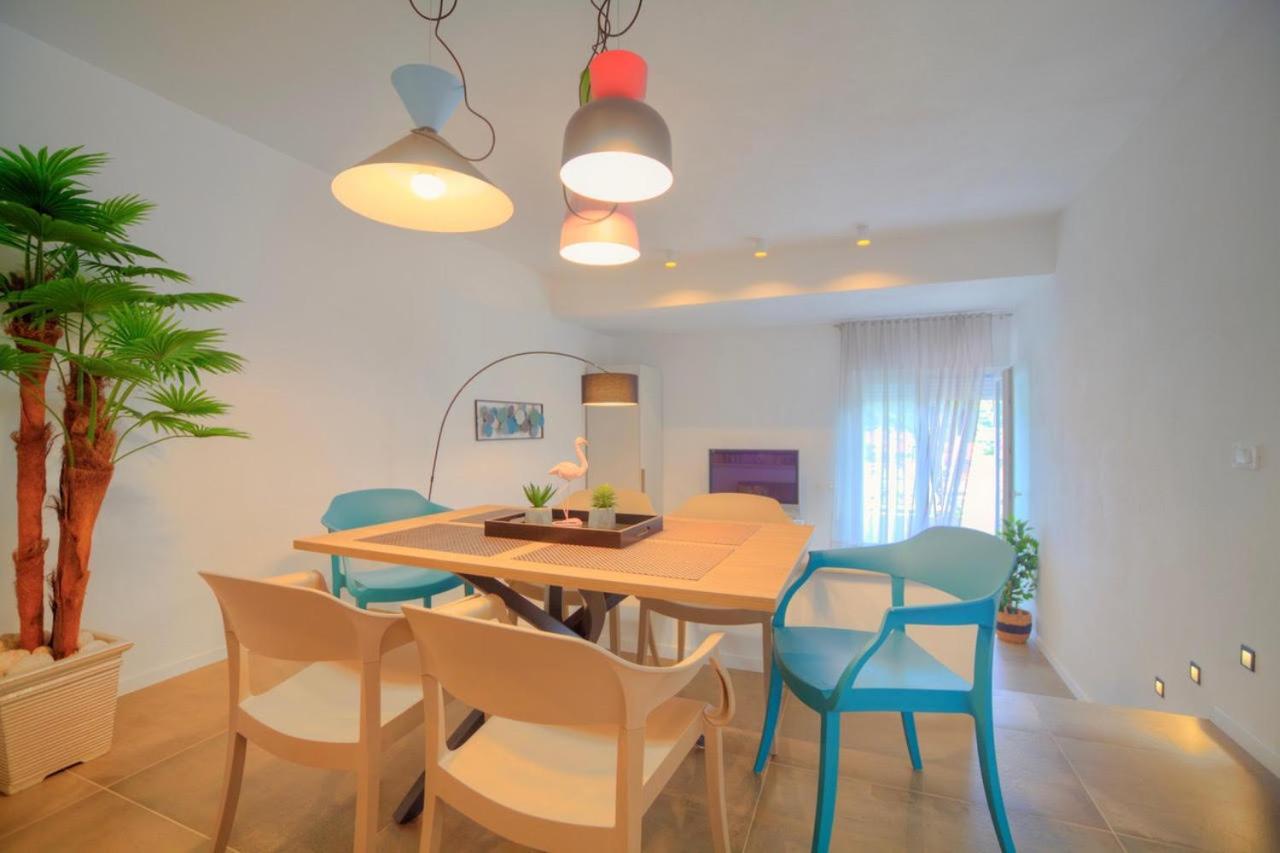 Apartments Villa Rojnica イェルサ エクステリア 写真